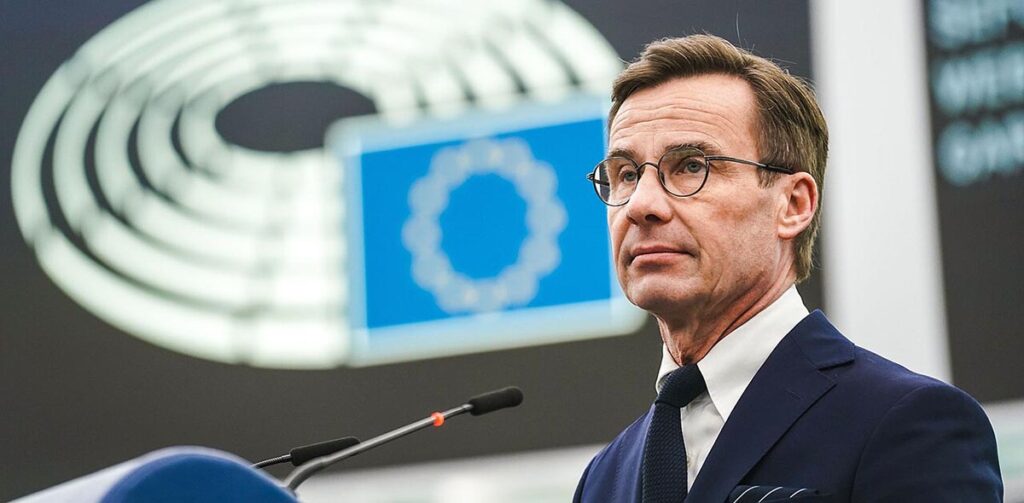 Sveriges statsminister Ulf Kristersson talar vid ett EU-toppmöte i Bryssel om behovet av att pausa genomförandet av EU AI Act